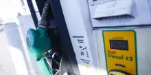 Vola il diesel negli Usa, prezzi al record storico di 6,3956 dollari al gallone