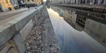 La chiazza di gasolio nel Naviglio &egrave; lunga 28 km e ha raggiunto la Darsena