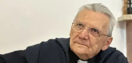 Un diamante dalle ceneri di un sacerdote, 'per riflettere la luce di Dio'