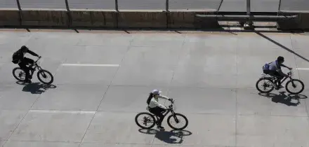 Sempre pi&ugrave; italiani in bici, ma mobilit&agrave; sostenibile stenta a decollare