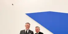 Giuli incontra Sarandos, al centro del colloquio gli investimenti Netflix in Italia