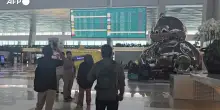 Eruzione in Indonesia, prolungata la chiusura di quattro aeroporti