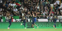 Calcio: la Lazio vola in classifica, ma i tifosi proseguono la protesta
