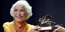 Ellen Burstyn Leone alla carriera, 'spero il mio Paese trovi presto una strada maestra'