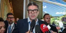 Giorgetti: 'Con l'aumento dei tassi &egrave; importante tenere sotto controllo il debito'