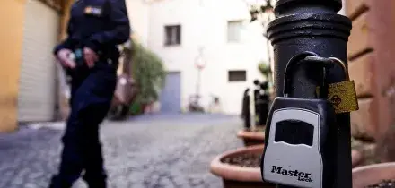 Ue lancia nuove norme per limitare gli affitti brevi contro il caro-casa