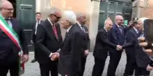 Mattarella in via Caetani depone corona di fiori per Aldo Moro
