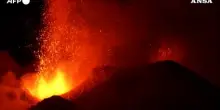 Etna, spettacolo notturno con l'attivita' dal cratere sud-orientale
