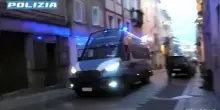 Blitz polizia contro gang della mafia nigeriana: 30 fermi a Sassari