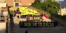 Flash mob di Amnesty al Campidoglio, "50 anni mai in silenzio"
