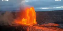 Erutta alle Hawaii il Kilauea, spettacolari fontane di lava