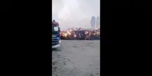 Maxi-incendio in un’azienda agricola nel Bolognese: video