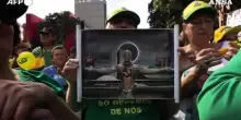 Brasile, nuova manifestazione a sostegno di Bolsonaro