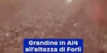 Grandine in A14 all'altezza di Forlì. Il video