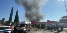Esplosione in distributore di benzina a Roma, almeno 10 i feriti