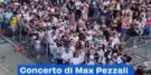 Concerto di Max Pezzali a Imola: il video dell'apertura dei cancelli