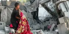 Gaza, le macerie dopo l'ultimo attacco israeliano su Nuseirat