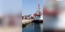 Salpata Freedom Flottilla da Gallipoli, 'a Gaza anche giocattoli e medicine'