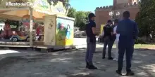 Controlli della polizia in piazza XX Settembre a Bologna. Il video