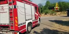 Incendio sul Vesuvio, Vigili del fuoco e Canadair in azione