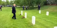 Alaska, Putin dopo il vertice in visita al cimitero fuori Anchorage