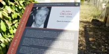 Lo stadio di Douchy-Montcorbon è stato dedicato ad Alain Delon
