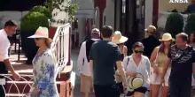 David e Victoria Beckham a passeggio per le vie di Capri