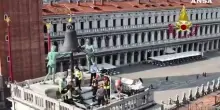 Vigili del fuoco, addestramento ad alta quota a Venezia