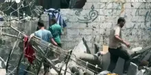 Gaza City, bombardato il quartiere di Zeitoun