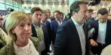 Matteo Salvini al Meeting, bagno di folla tra gli stand