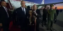 Il presidente algerino accoglie l'omologo tunisino ad Algeri