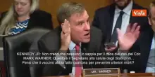Scontro su dati Covid, il Senatore dem Warner vs Kennedy Jr: Come puoi essere così ignorante?