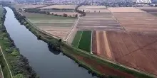 Siccita', il Tevere visto dall'alto dall'elicottero della polizia