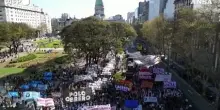 Argentina, nuova manifestazione contro i tagli voluti da Milei