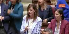 Bagarre in Aula dopo l'approvazione separazione carriere per applausi Governo, seduta sospesa