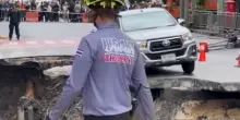 Bangkok, si apre voragine di una cinquantina di metri in strada
