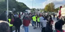 Sciopero pro Pal a Livorno, bloccato l'accesso al porto e stop a traffico commerciale