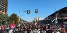 La carica dei 100mila a Bologna, il video del corteo sul ponte di Stalingrado