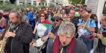 A Milano in centomila per Gaza, le voci dal corteo