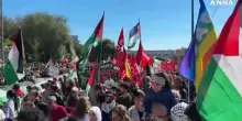 Corteo pro-Pal a Roma, decine di migliaia in piazza