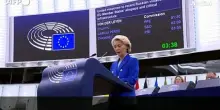 Von der Leyen: "Contro l'Ue una guerra ibrida della Russia. L'Europa deve reagire"
