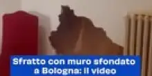 Sfratto con muro sfondato a Bologna: il video