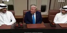 Doha, Trump riceve sull'Air Force One l'emiro del Qatar Al-Thani