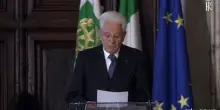 Mattarella: sconclusionate teorie antiscientifiche minano la fiducia
