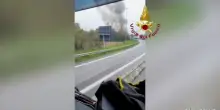 Il casello di Brescia in fiamme, l'intervento dei vigili del fuoco