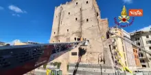 Crolla Torre ai Fori Imperiali a Roma, l'intervento dei Vigili del fuoco