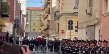 Napoli, chiesa gremita per funerali del poliziotto morto in incidente