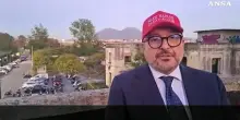 Sangiuliano sfoggia il cappellino alla Trump: "Make Naples Great Again"