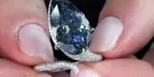 Un raro diamante blu da 9,5 carati all'asta da Christie's a Ginevra