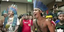 Cop30, proseguono le proteste degli indigeni: balli e canti per l'Amazzonia